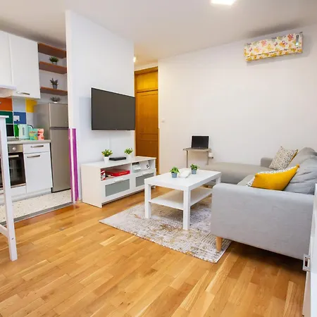 Kimi Apartment